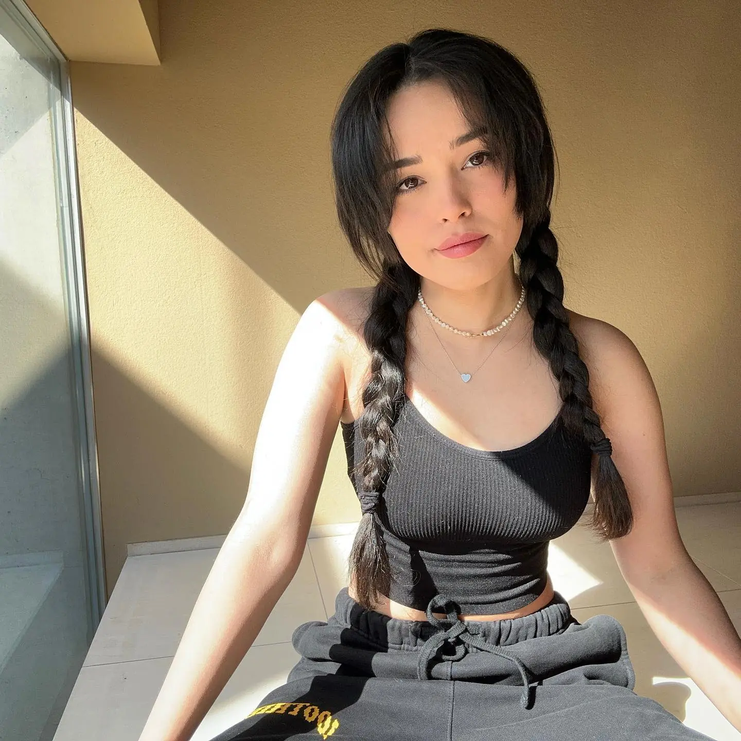 Valkyrae - valkyrae-hot-14.webp